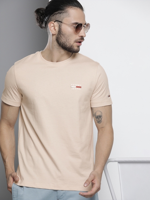 

Tommy Hilfiger Men Beige Brand Logo Printed Slim Fit Pure Cotton T-shirt
