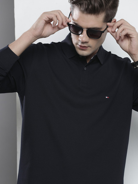 

Tommy Hilfiger Men Navy Blue Solid Polo Collar T-shirt