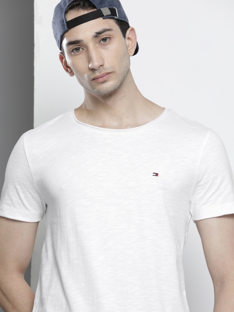 

Tommy Hilfiger Men White Solid Round Neck Organic Cotton T-shirt