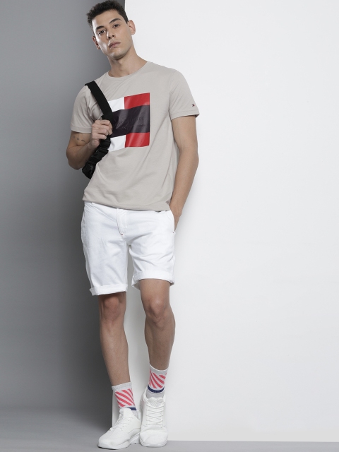 

Tommy Hilfiger Men Grey Brand Logo Printed T-shirt