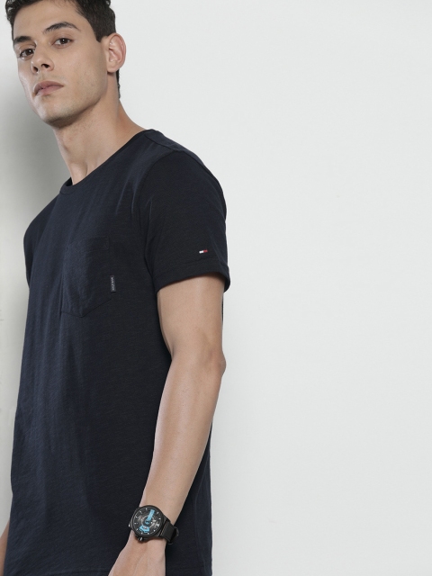 

Tommy Hilfiger Men Navy Blue Organic Cotton T-shirt