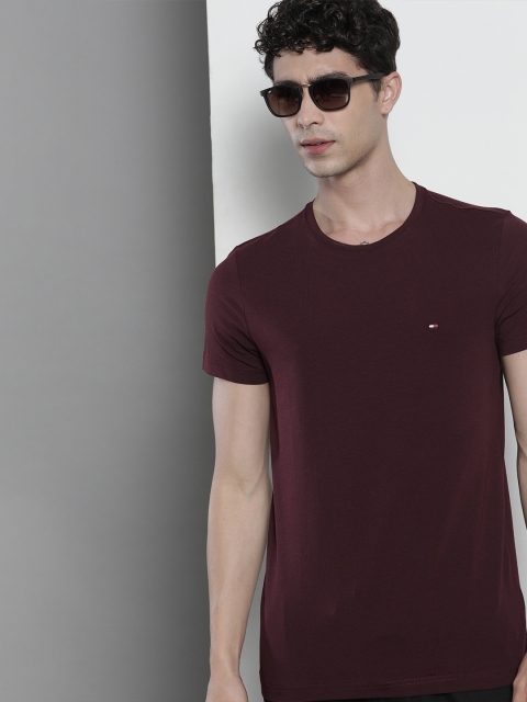 

Tommy Hilfiger Men Burgundy Slim Fit T-shirt