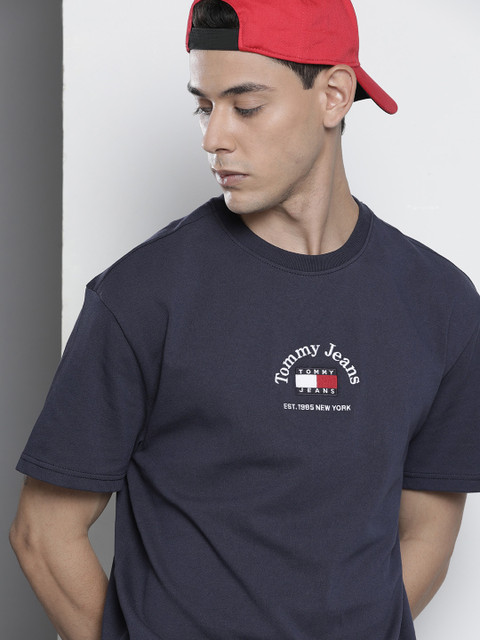 

Tommy Hilfiger Men Navy Blue Embroidered Pure Cotton T-shirt