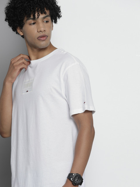 

Tommy Hilfiger Men White Solid Round Neck T-shirt