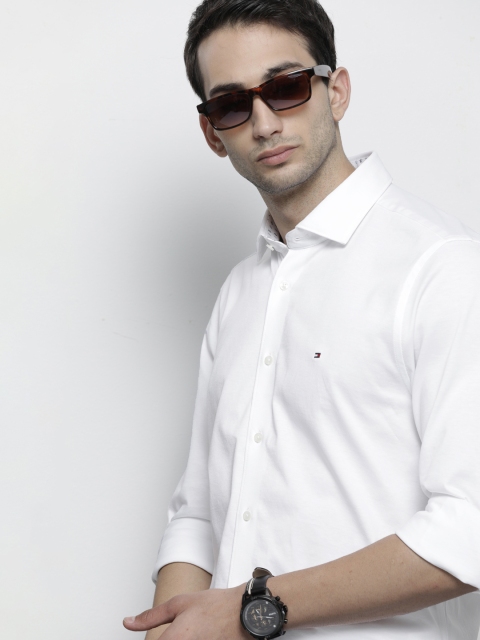 

Tommy Hilfiger Men White Slim Fit Knitted Casual Shirt