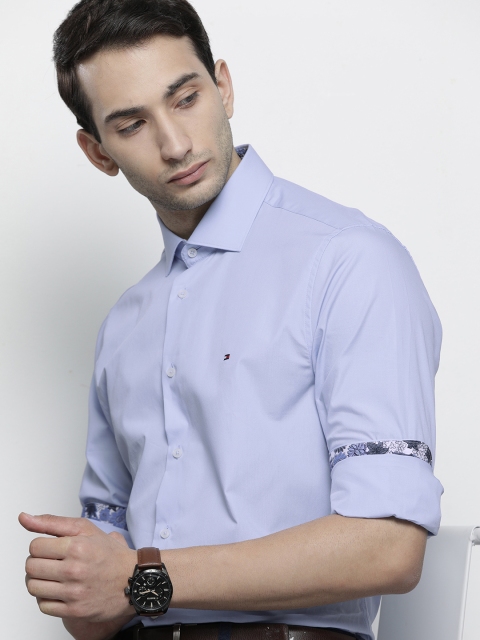 

Tommy Hilfiger Men Blue Slim Fit Casual Shirt