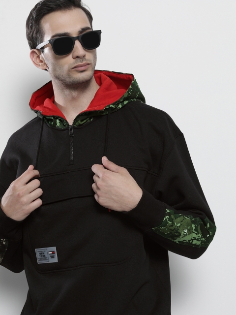 

Tommy Hilfiger Men Black Colourblocked Hooded Sweatshirt