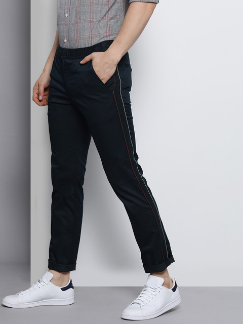 

Tommy Hilfiger Men Navy Blue Solid Slim Fit Trousers