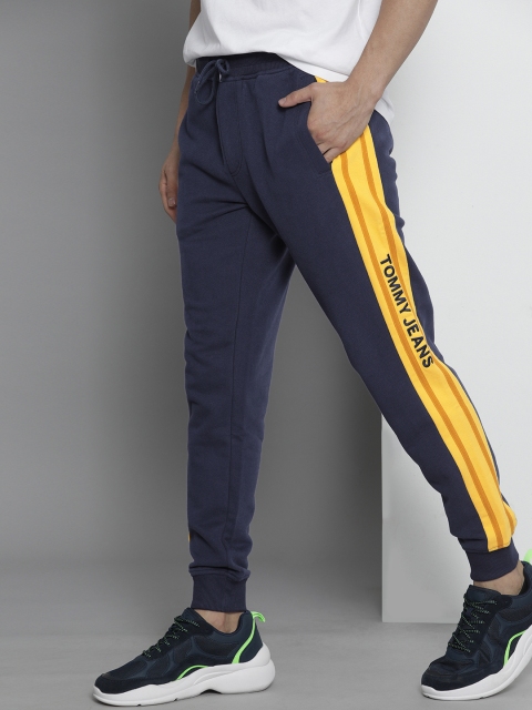 

Tommy Hilfiger Men Navy Blue Slim Fit Joggers