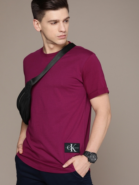 

Calvin Klein Jeans Men Burgundy Printed Pure Cotton T-shirt