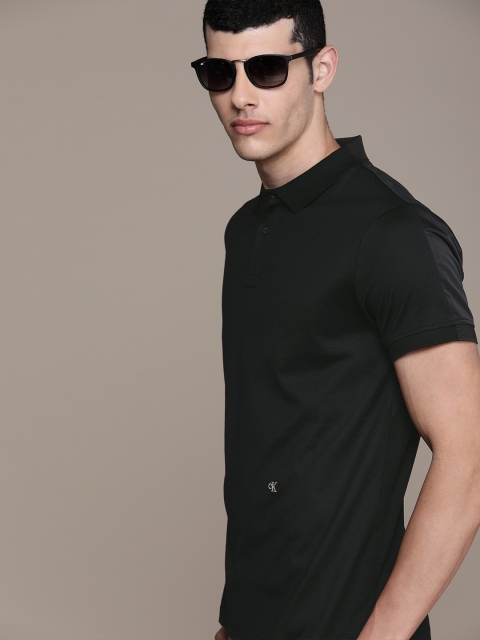 

Calvin Klein Jeans Men Black Polo Collar T-shirt
