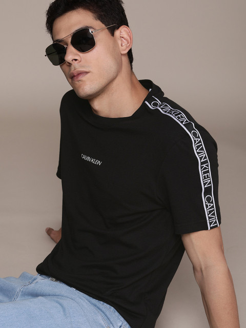 

Calvin Klein Jeans Men Black White Printed Pure Cotton T-shirt