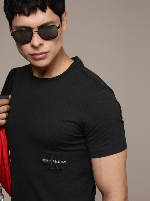 

Calvin Klein Jeans Men Black Embroidery Detail Pure Cotton T-shirt