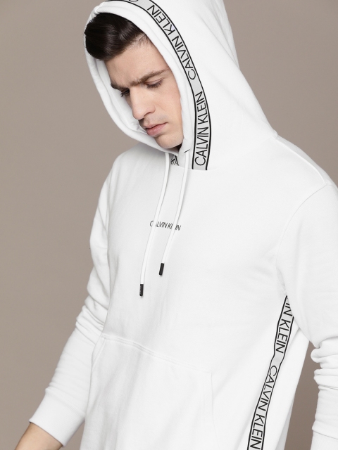 

Calvin Klein Jeans Men White Tape Detailed Organic Cotton Hooded Sweatshirt