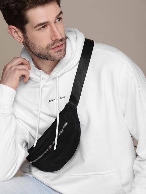 

Calvin Klein Jeans Men White Organic Cotton Hooded Sweatshirt