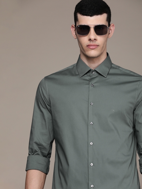 

Calvin Klein Jeans Men Green Slim Fit Opaque Casual Shirt