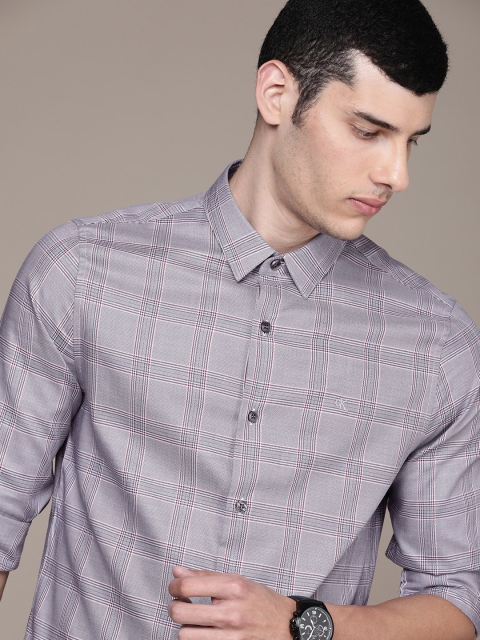 

Calvin Klein Jeans Men Navy Blue & White Slim Fit Opaque Checked Casual Shirt
