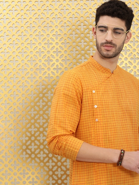 

Ode by House of Pataudi Men Mustard Yellow Checked Rozana Angrakha Kurta
