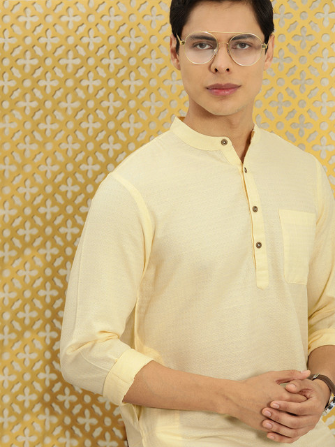 

House of Pataudi Men Yellow Woven Design Kurta
