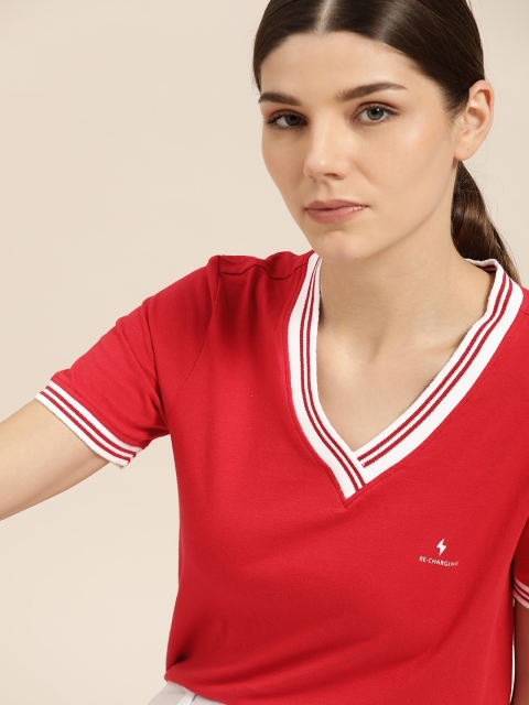 

ether Women Red Cotton V-Neck T-shirt