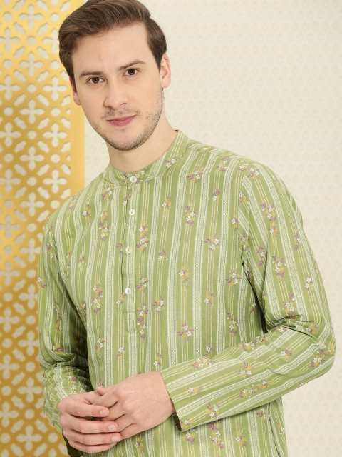 

House of Pataudi Men Green & White Floral Print Pure Cotton Rozana Kurta