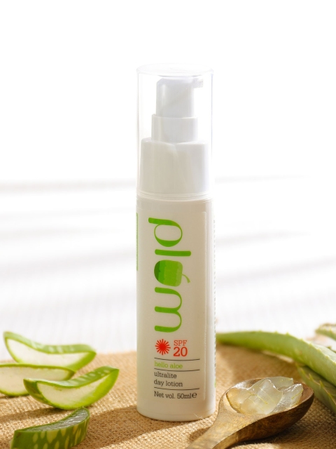 

Plum Ultra Lite Sustainable Day Lotion SPF 20 - Hello Aloe 50 ml, White