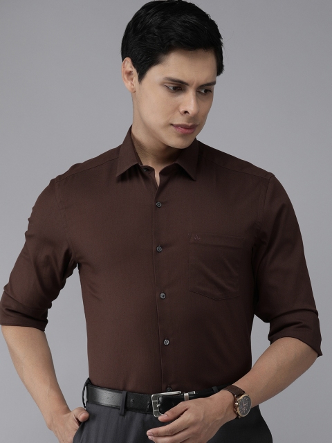 

Arrow Men Brown Manhattan Slim Fit Opaque Formal Shirt