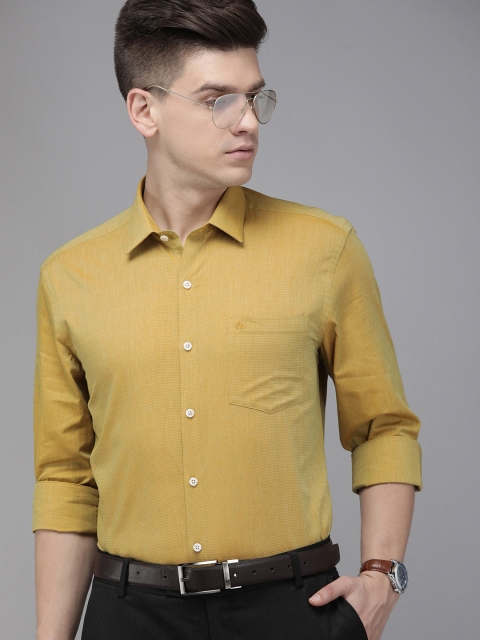 

Arrow Men Yellow Manhattan Slim Fit Formal Shirt