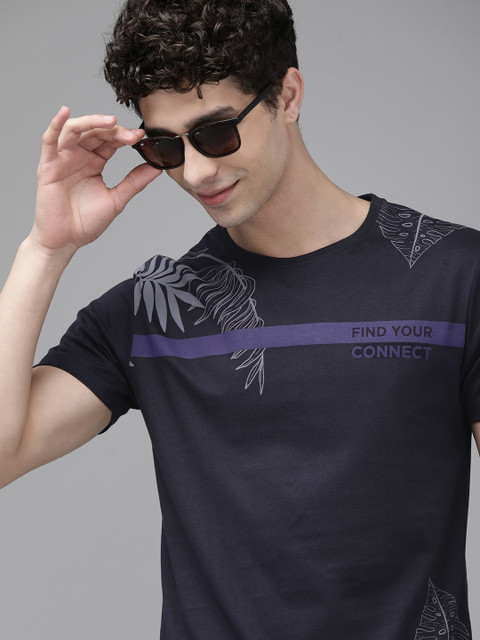 

Blackberrys Men Navy Blue Floral Printed Tropical Slim Fit Pure Cotton T-shirt