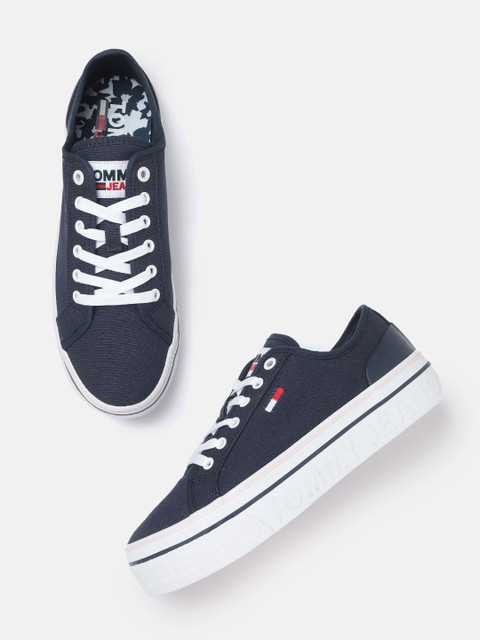 

Tommy Hilfiger Women Navy Blue Recycled Cotton Flatform Sneakers