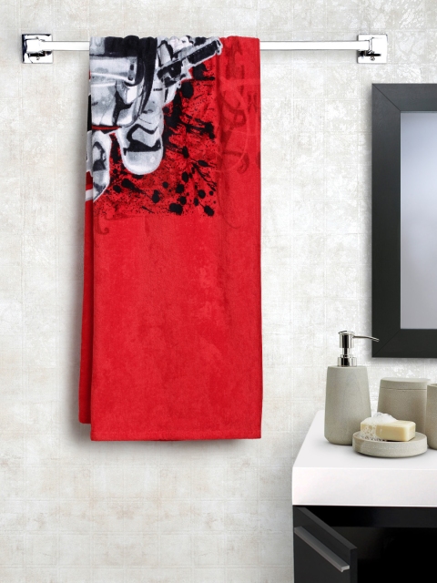 

SPACES Red Star Wars Print Cotton 350 GSM Bath Towel