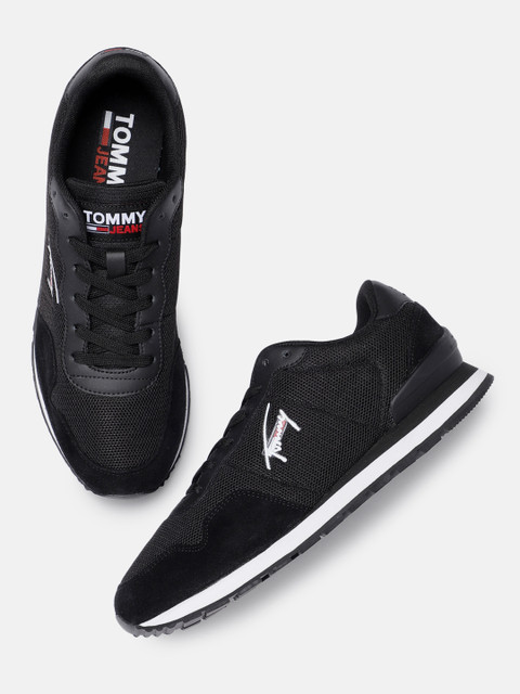 

Tommy Hilfiger Men Black Solid Suede Sneakers