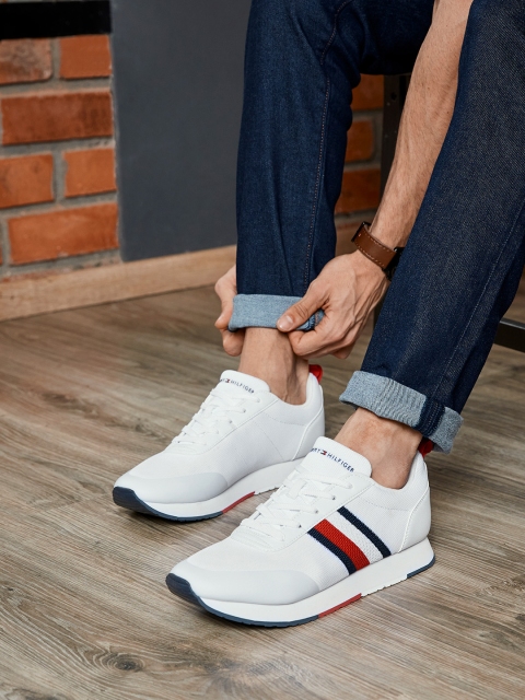 

Tommy Hilfiger Men White RETRO KNIT STRIPES RUNNER Sneakers