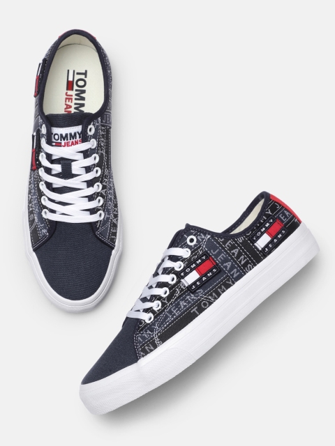 

Tommy Hilfiger Men Navy Blue PREMIUM LABELS TJM Printed Sneakers