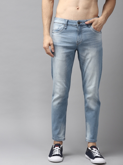 

Roadster Men Blue Carrot Fit Light Fade Stretchable Jeans