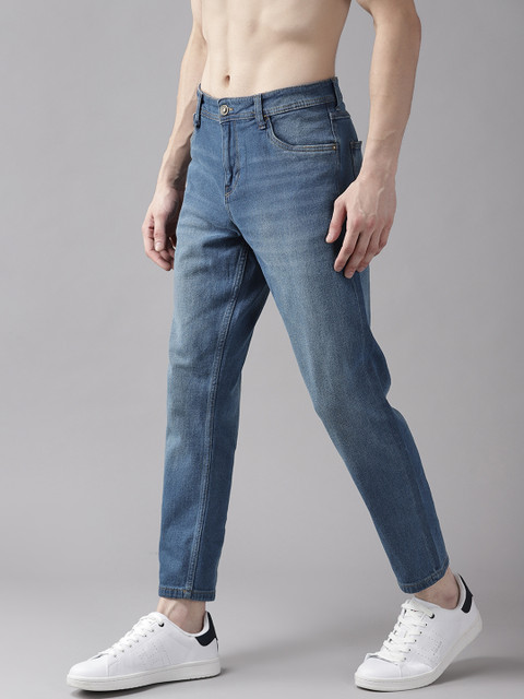 

Roadster Men Blue Carrot Fit Light Fade Stretchable Jeans