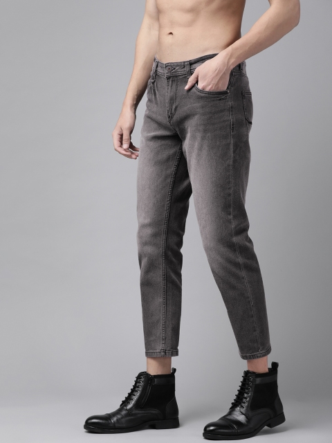

Roadster Men Charcoal Grey Carrot Fit Light Fade Stretchable Jeans