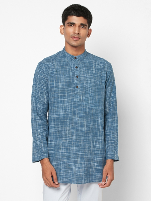

Fabindia Men Blue & White Cotton Self Design Straight Kurta