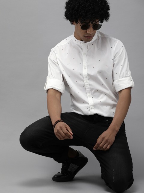

Roadster Men White & Blue Opaque Printed Casual Shirt