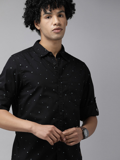 

Roadster Men Black Printed Casual Shirt
