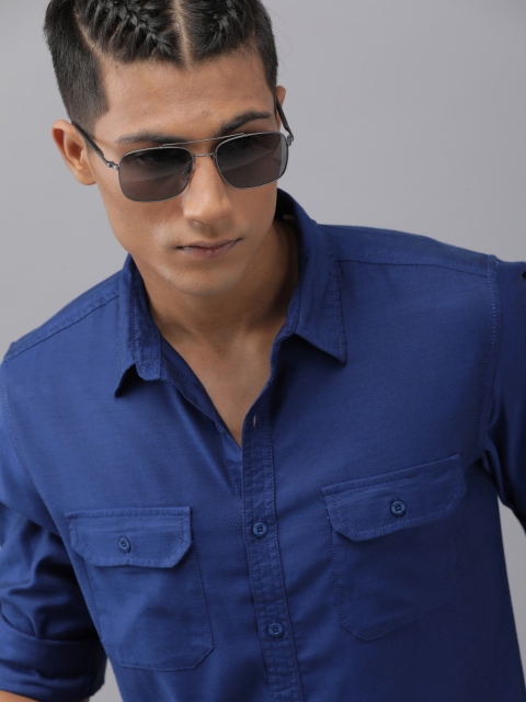 

Roadster Men Blue Solid Casual Shirt