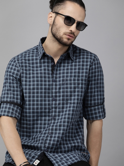 

Roadster Men Navy Blue Checked Casual Shirt