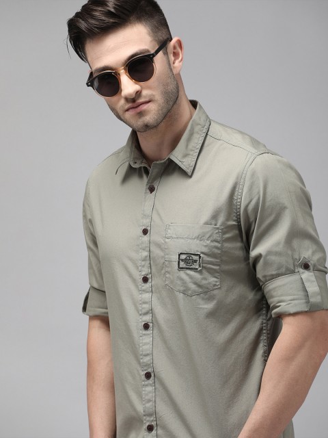 

Roadster Men Grey Solid Pure Cotton Casual Shirt