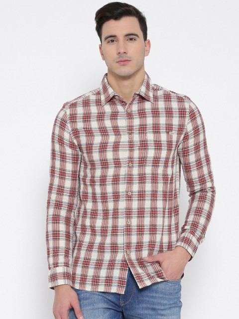 

Jack & Jones Men Beige and Red Checked Regular Fit Casual Shirt