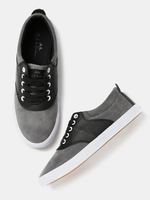 

Mast & Harbour Men Grey & Black Colourblocked Sneakers