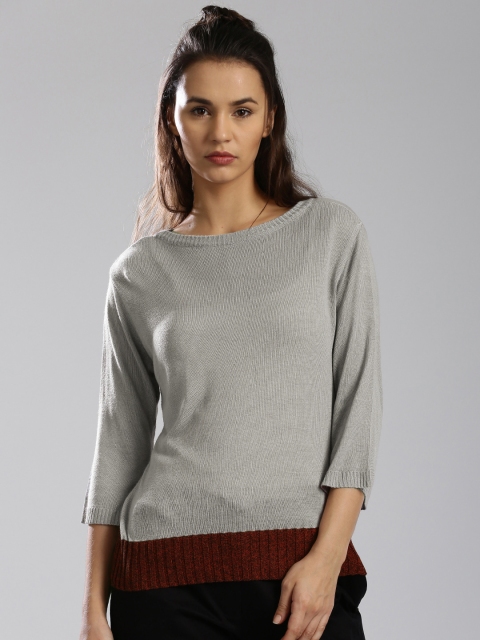 

HRX by Hrithik Roshan Women Grey Self-Design Regular Top