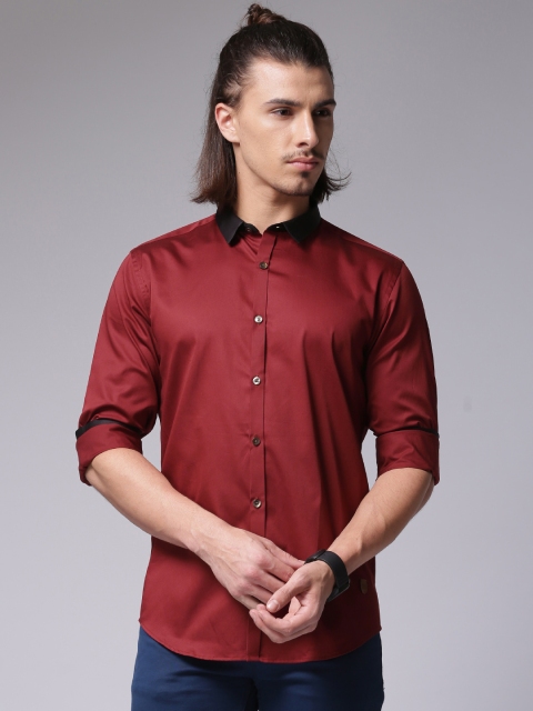 

True Blue Men Maroon Solid Casual Shirt