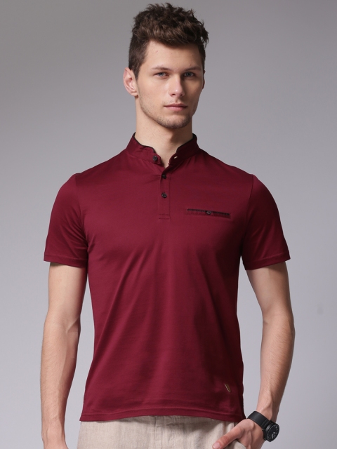 

True Blue Men Maroon Solid T-Shirt