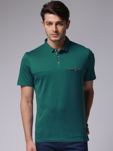 

True Blue Men Green Solid Polo T-Shirt