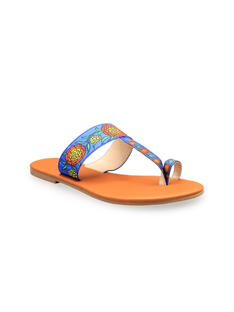 

Kanvas Women Blue Printed Leather Ethnic One Toe Flats